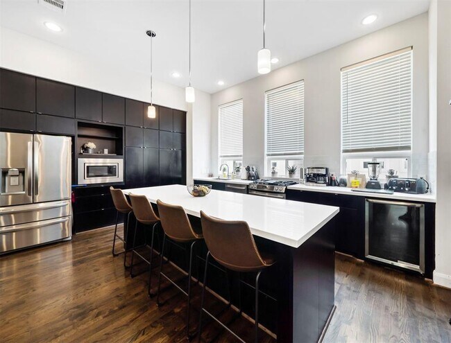 Foto del edificio - 3121 Leeland St