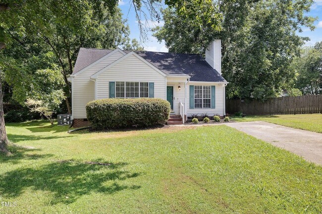 Foto del edificio - 409 Vista Springs Cir