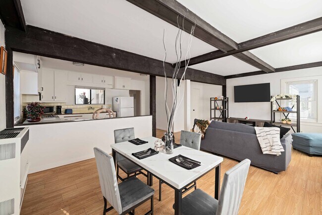 Foto del edificio - 1634 Bayview Dr