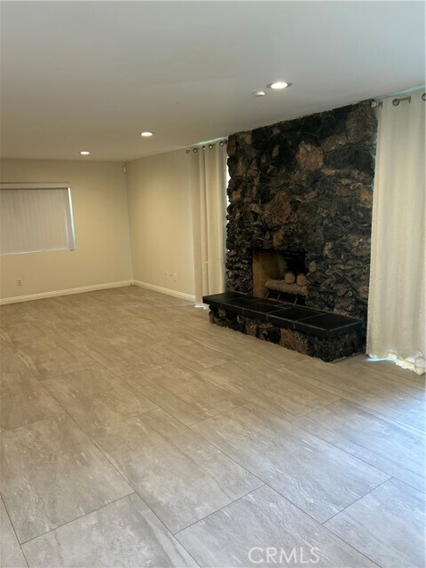 Foto del edificio - 1397 N 3rd Ave