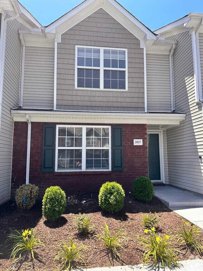 Monte Carlo Estates Apartments for Rent with Utilities Included