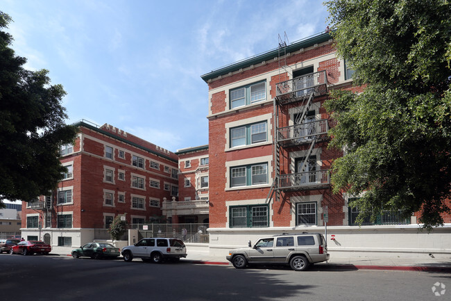 Building Photo - Coronado Place Apartments