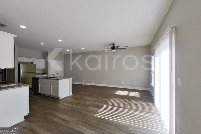 Foto del edificio - 106 Regis Way