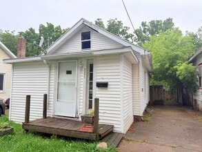 Building Photo - 321 Denver Ave