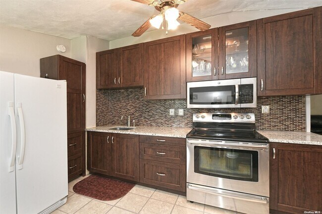 Foto del edificio - 19 White Pine Way