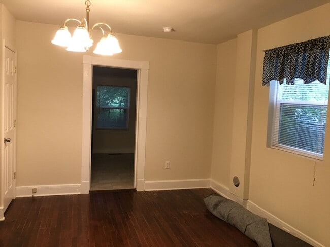 Building Photo - Charming Four-Square House in Church Hill w/ Fenced-in yard & tons of walkability