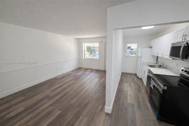 Foto del edificio - 415 NE 2nd St