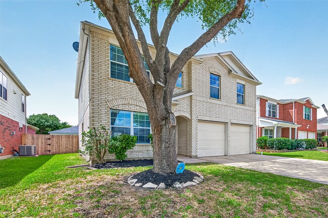 Building Photo - 14935 Sugar Mist Ln