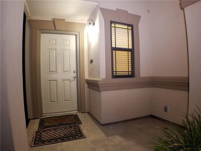 Building Photo - 6713 Derby Downs Dr