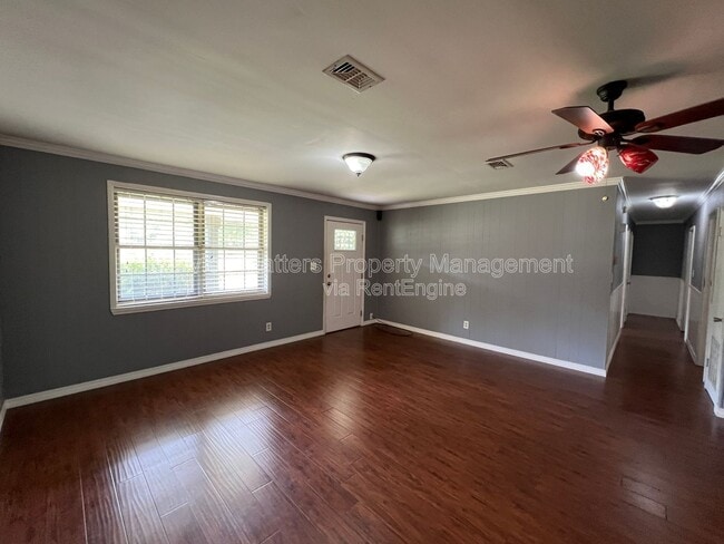 Foto del edificio - 5432 Homestead Dr