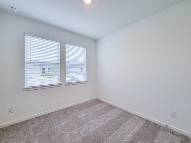 Foto del edificio - 9742 Rialto Hts Dr
