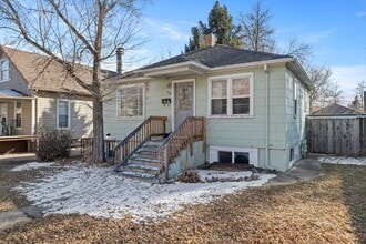 Building Photo - Excellent Main Floor Duplex Unit in Heart of Fort Collins!