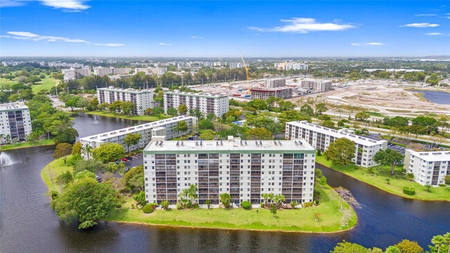 Foto del edificio - 2232 N Cypress Bend Dr