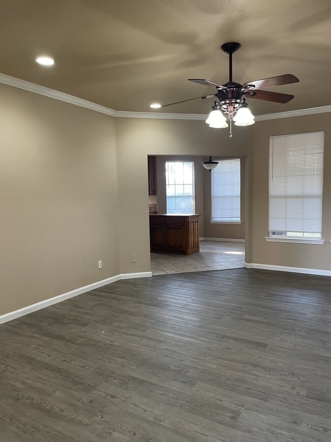 Foto del edificio - 2500 Westwood Ct