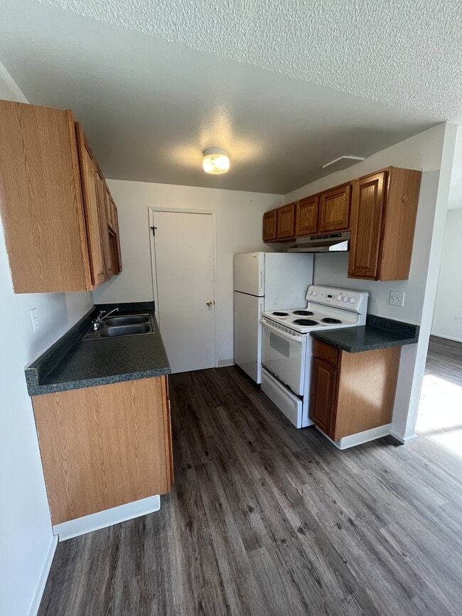 Building Photo - 7743 Pacific Ave SE