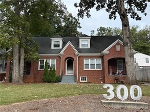 Building Photo - 300 Forrest Ave