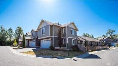 Building Photo - 713 Verbena