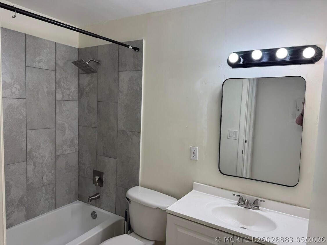 Foto del edificio - 1227 SW 46th Ave