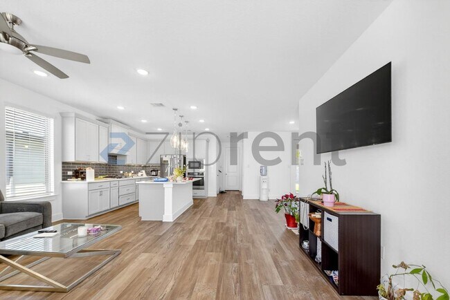 Foto del edificio - 3140 Eddington Dr