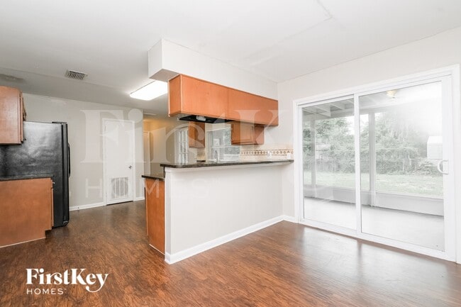 Foto del edificio - 9331 N Forest Hills Dr
