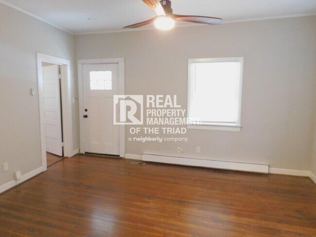 Foto del edificio - Move in special - Cozy 2 Bedroom/1 Bath Ho...
