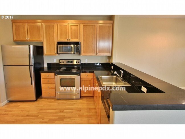 Foto del edificio - 1010 SW 170th Ave