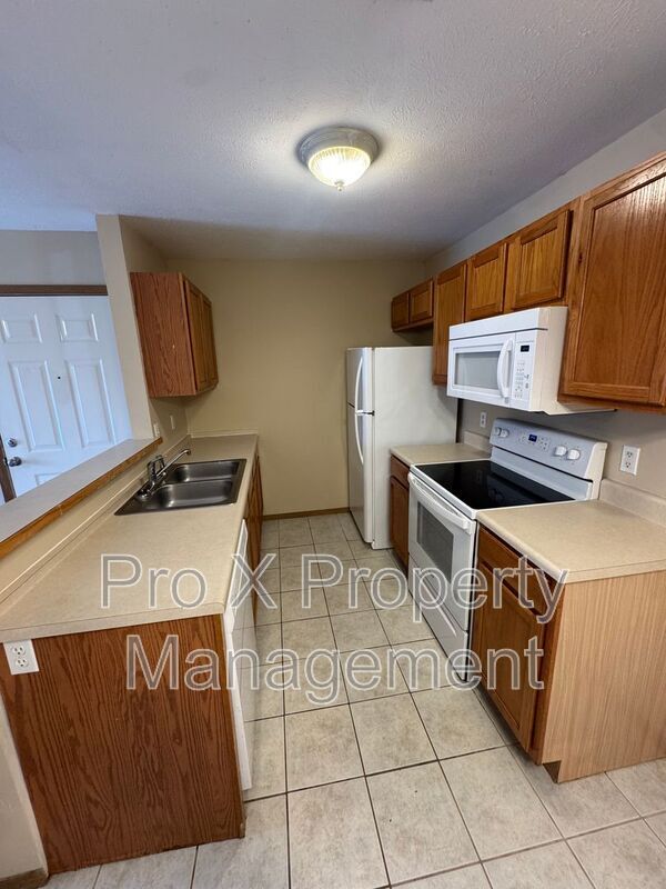 Foto del edificio - 2131 Southfork Dr