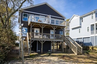 Building Photo - 219 Kitty Hawk Bay Dr