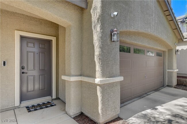 Building Photo - 10233 Gibson Isle Dr