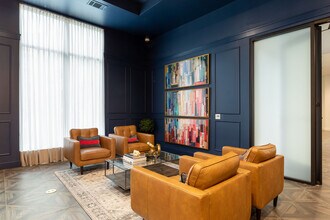 Building Photo - Broadway Chapter