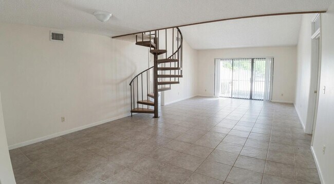 Foto del edificio - 13368 Bedford Mews Ct