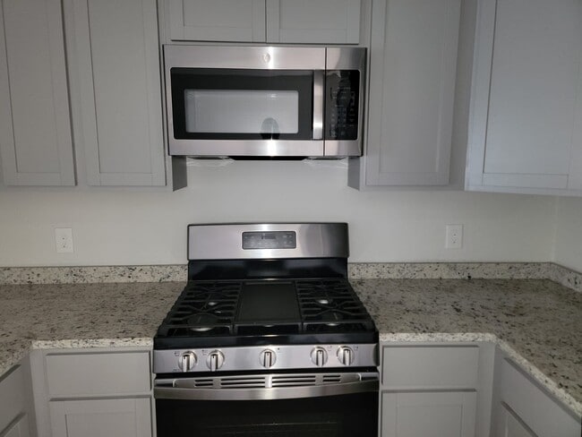 Foto del edificio - 412 Abigail Aly