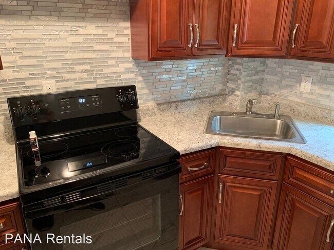 Foto del edificio - 3 br, 1 bath House - 833 Bingaman Street