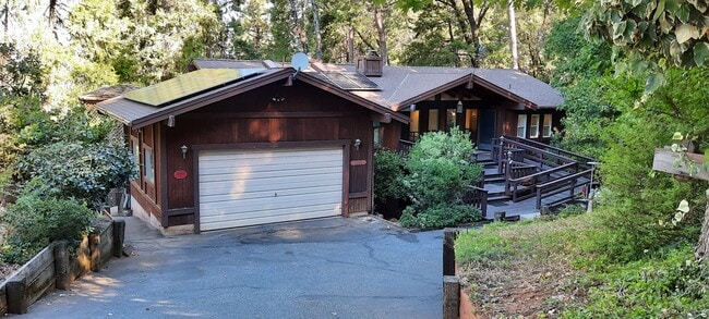 Building Photo - 14760 Echo Ridge Dr