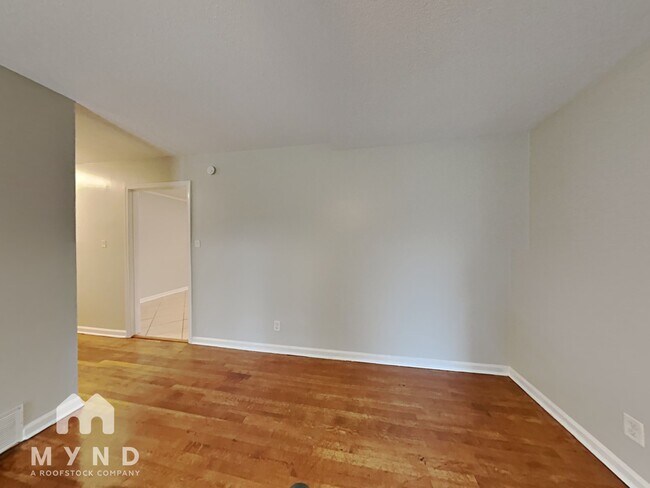 Building Photo - 8206 Whitehead Dr