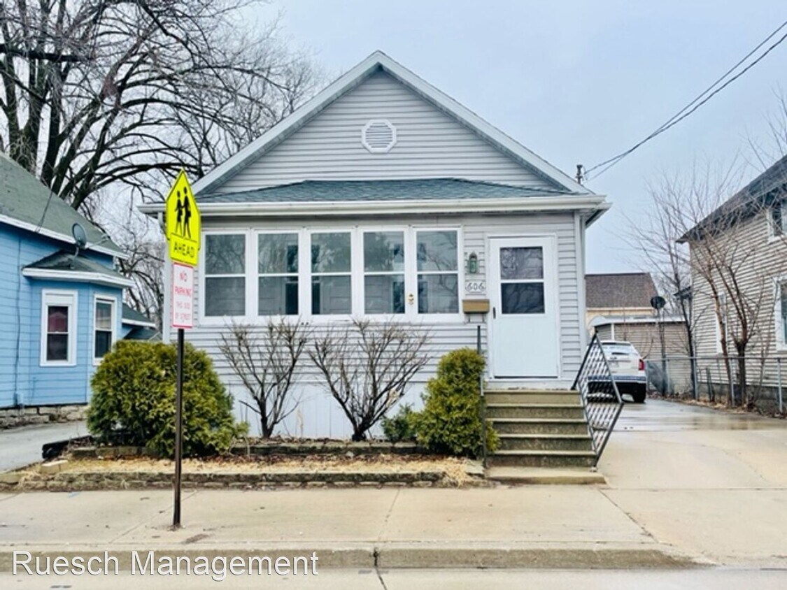 606 N Baird St, Green Bay, WI 54302 House Rental in Green Bay, WI