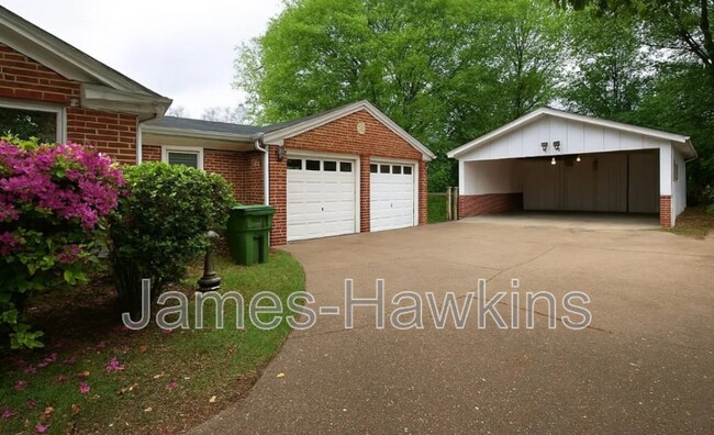 Building Photo - 3013 Ashley Ave