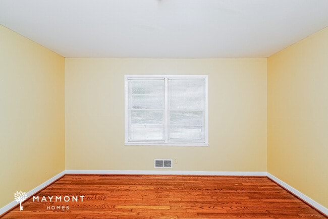 Building Photo - 2505 7th St NE