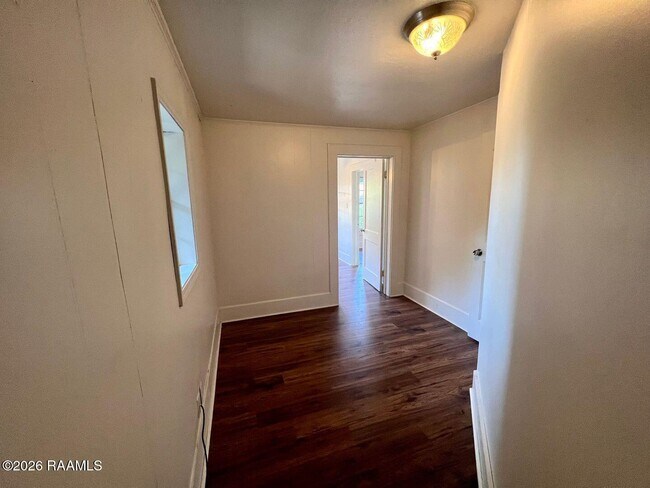 Foto del edificio - 503 Southdown Pl