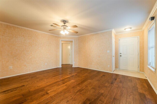 Building Photo - 2051 Buckley Ln