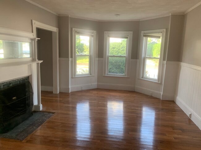 Building Photo - 3 Fifield St