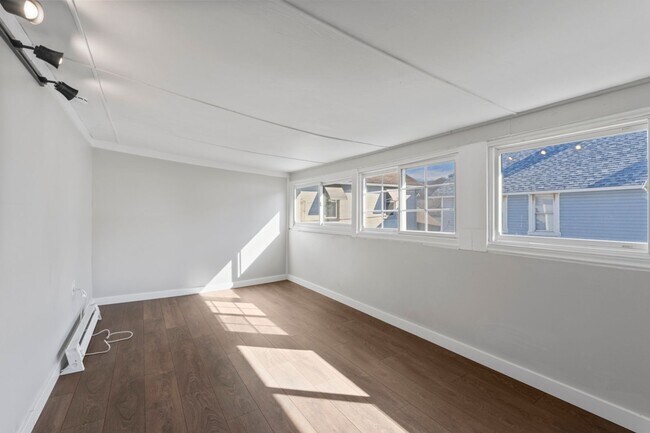 Foto del edificio - 115 River Ave