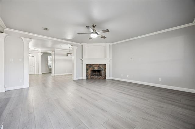 Building Photo - 813 Lake Forest Trl