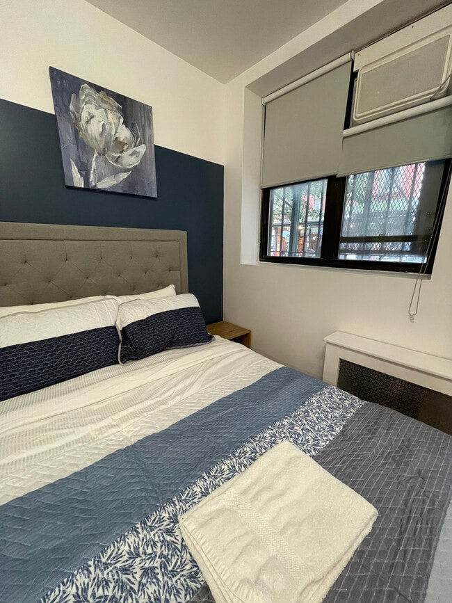 Photo - 230 Sullivan St Apartments