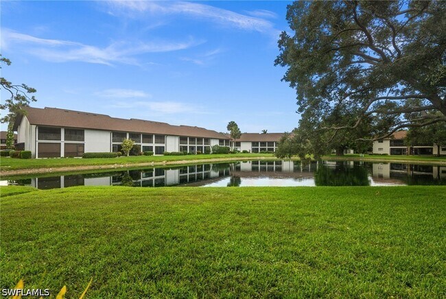 Foto del edificio - 1200 Misty Pines Cir