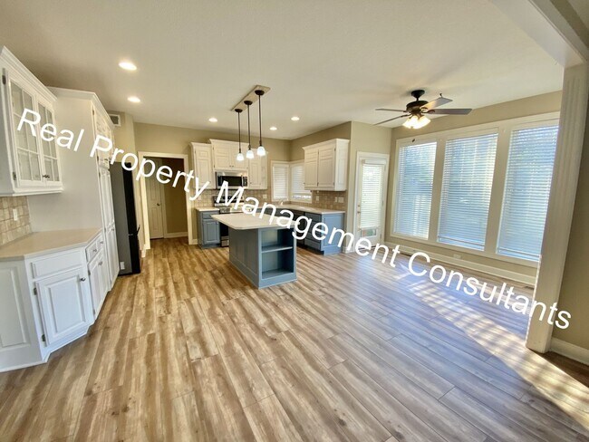 Foto del edificio - 4 Bedroom In Blue Valley School District