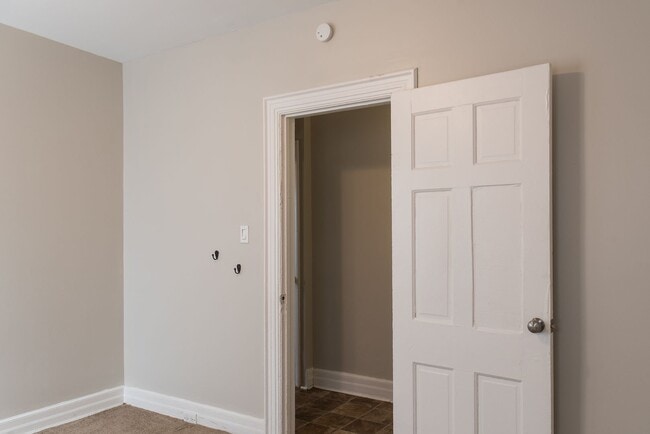 Building Photo - 1709 N 2nd St