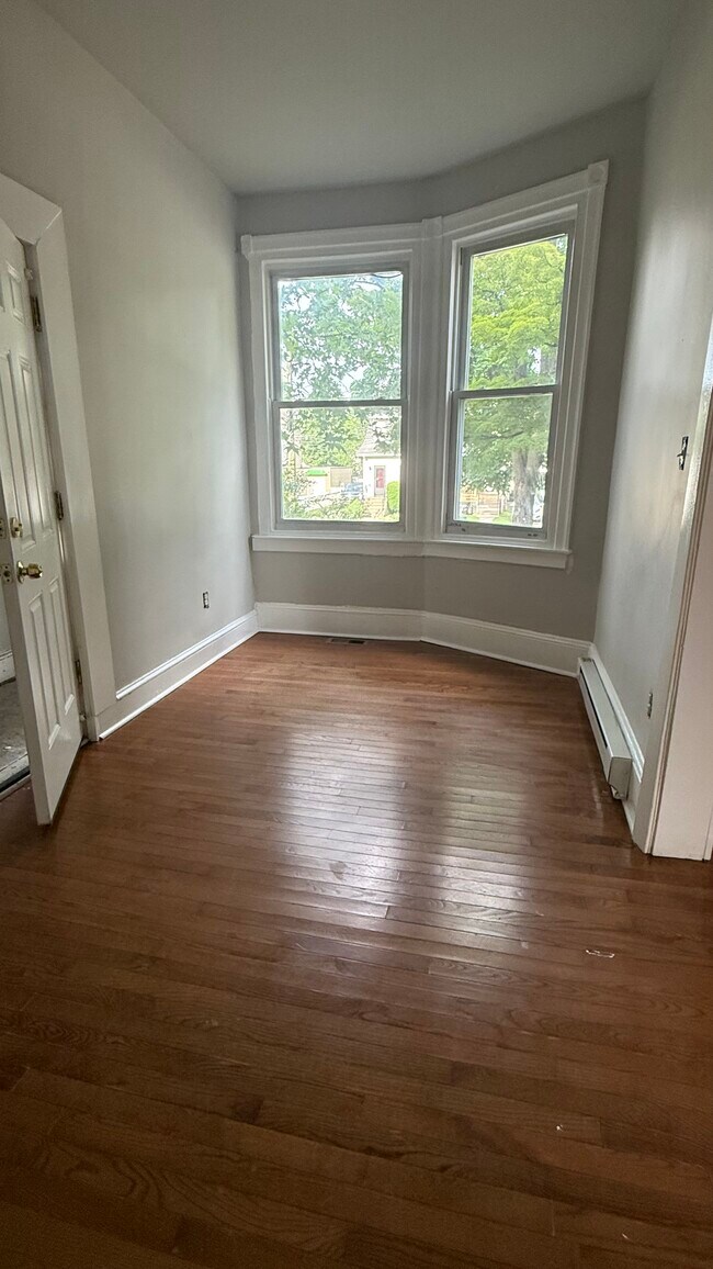 Office Room - 62 Penn Blvd