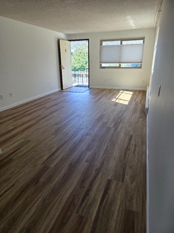 Building Photo - 3610 14th Ave W