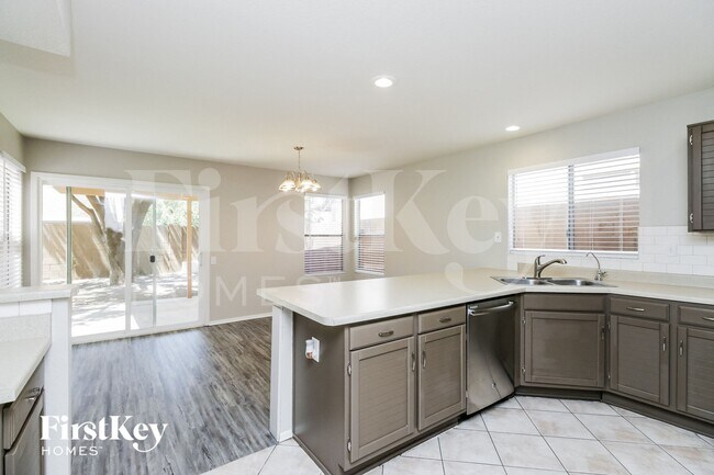 Foto del edificio - 5074 W Jupiter Way